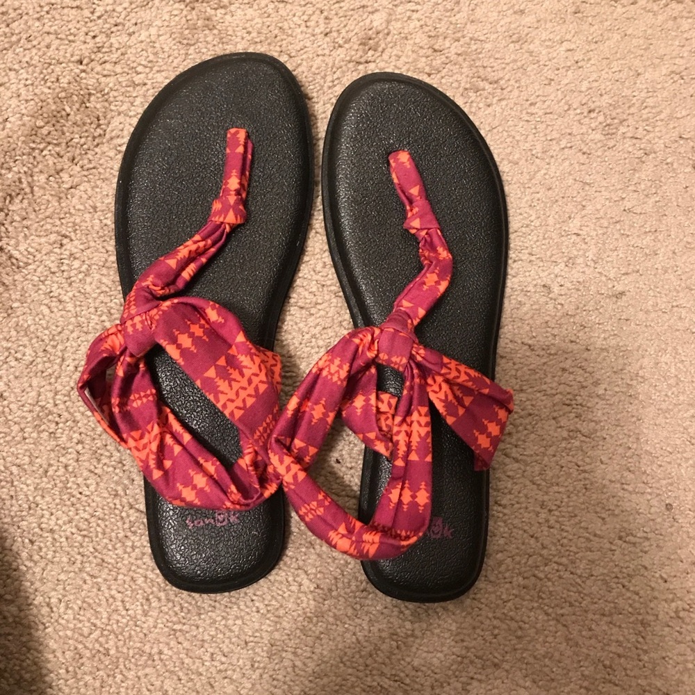 Sanuk sandals